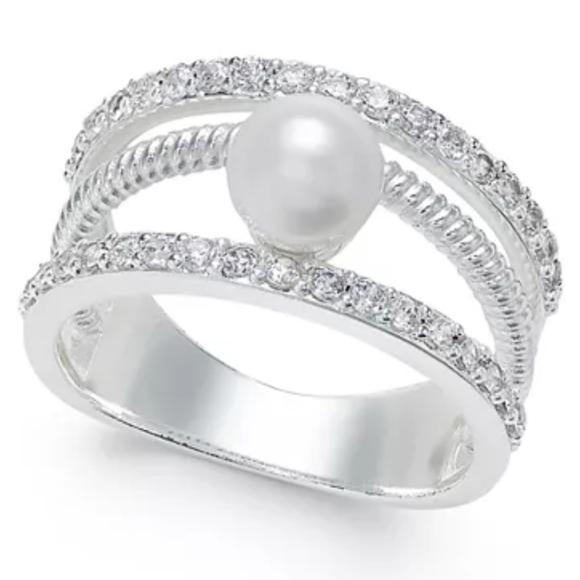 Imitation Pearl Ring NWT - Picture 5 of 5